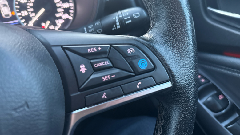 Nissan Juke 1.0 DiG-T 114 Tekna 5dr Petrol Hatchback